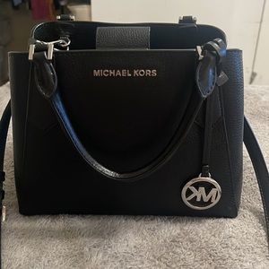 Great Condition 100% authentic MK purse